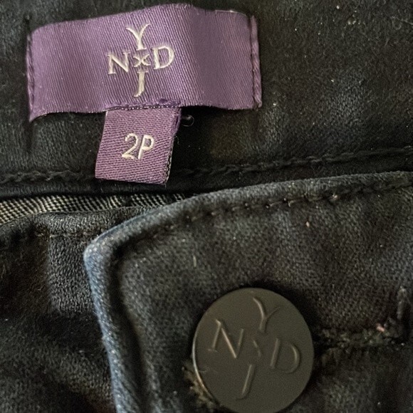 NYDJ Jeans size 2P - Picture 4 of 8